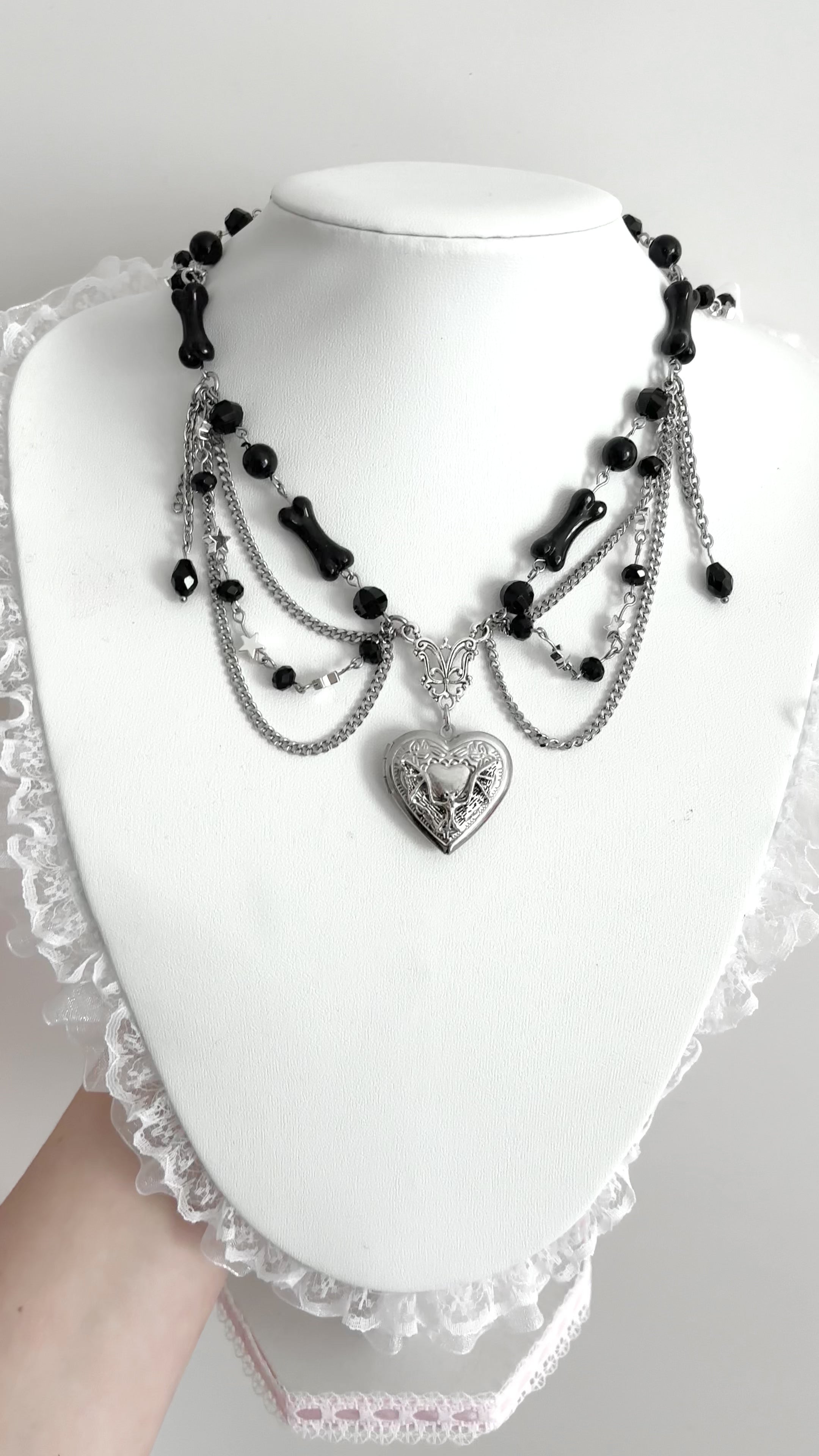 Collier Batgirl